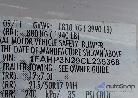 2012 Ford Focus Titanium z USA, uszkodzony, nr VIN 1FAHP3N29CL235368